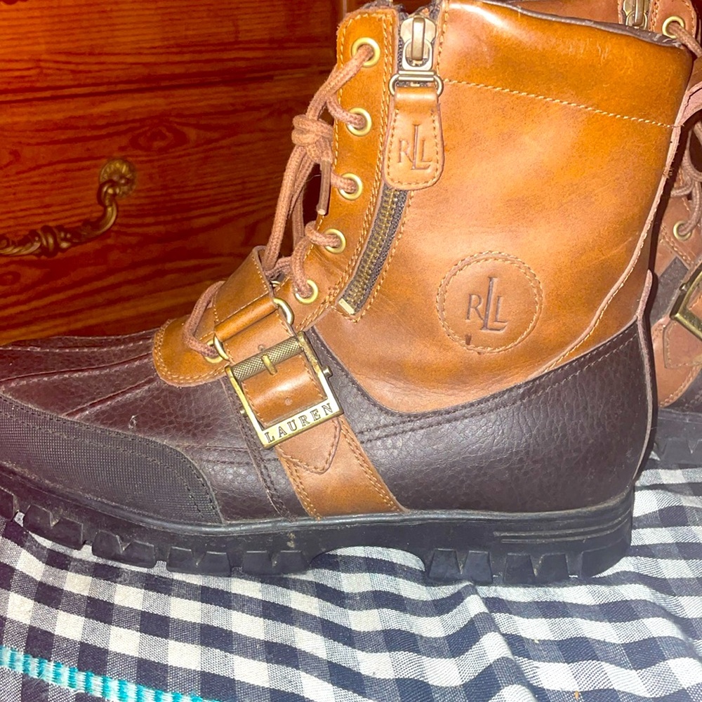 Vintage Ralph Lauren Quillan leather boots. Size 10B
